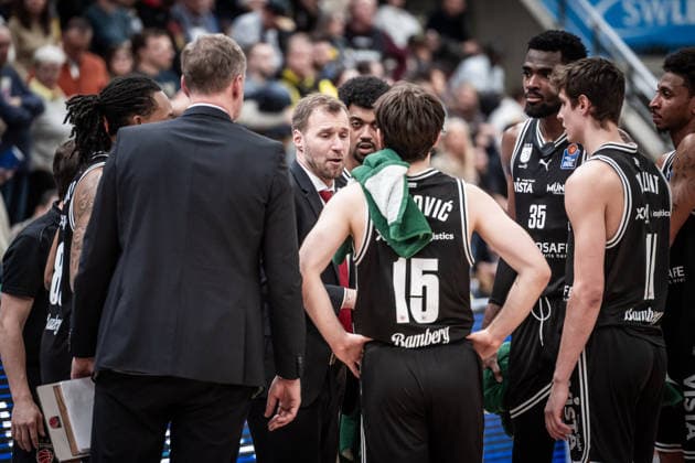 Anton Gavel BMA365 Bamberg Baskets, Head Coach address to the team, Game instruction GER, MHP Riesen vs BMA365 Bamberg Baskets, Basketball Bundesliga, easycredit BBL, Matchday 19, Season 2025 2026, 07 02 2026 GER, MHP Riesen vs BMA365 Bamberg Baskets, Basketball Bundesliga, easycredit BBL, Matchday 19, Season 2025 2026, 07 02 2026 Ludwigsburg Copyright: xSandyxDinkelackerx EP_SDR