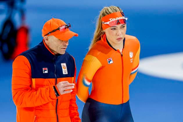 Jutta Leerdam of the Netherlands talks with coach Kosta Poltavets of TeamNL Training and Practice, Milano Cortina 2026 Winter Olympics: Day 5, Speed skating, Eisschnelllauf - Milano Cortina 2026 Winter Olympics: Day 5, Milano Speed Skating Stadium, February 11, 2026, Milan, Italy.