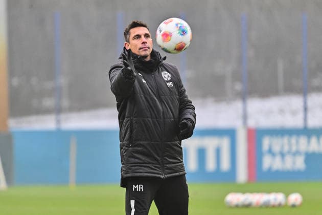 11 02 2026, Football, Men, 2 BL, Season 2025 2026, Training Holstein Kiel Coach Marcel Rapp Kiel, Projensdorf Projensdorf, Training ground Schleswig Holstein Germany