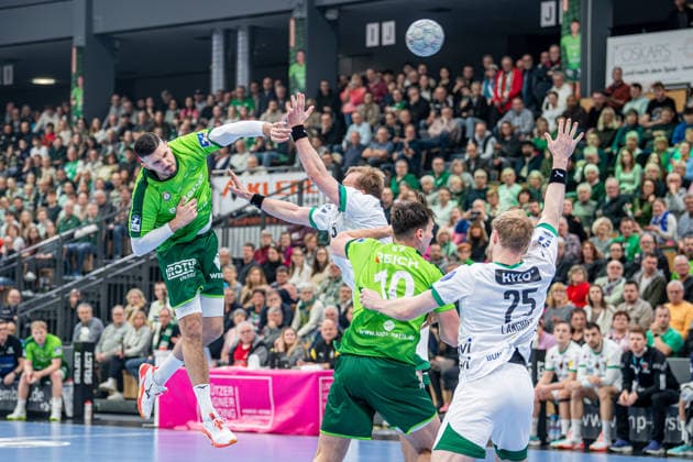 Handball Bundesliga HSG Wetzlar Füchse Berlin, 11 02 26 Stefan Cavor HSG Wetzlar, 77 , Josip Simic HSG Wetzlar, 10 , Matthes Langhoff Füchse Berlin, 25 Handball Bundesliga HSG Wetzlar Füchse Berlin Wetzlar, 11 02 26 Copyright: xBEAUTIFULxSPORTS Roeczeyx