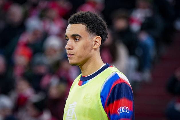 Germany Soccer DFB Cup match 2025 2026, quarterfinal FC Bayern Munich vs Rasenballsport RB Leipzig Allianz Arena Munich Jamal Musiala FC Bayern Munich, 10 portrait photo, portrait, single shot, portrait logo Audi advertising, sponsor Copyright: xJOERANxSTEINSIEKx