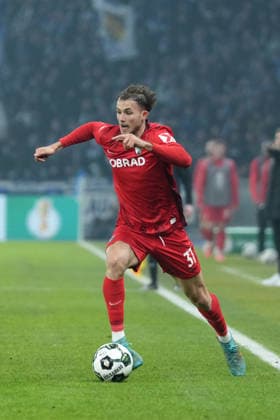 Max Rosenfelder SC Freiburg, 37 on the ball , Soccer, Quarterfinal, DFB Pokal, 2025 26, Hertha BSC vs SC Freiburg, 10 02 2026, Olympiastadion Berlin, Berlin, Germany DFB REGULATIONS PROHIBIT ANY USE OF PHOTOGRAPHS AS IMAGE SEQUENCES AND OR QUASI VIDEO Berlin Olympiastadion Berlin Berlin Germany Copyright: xArnexAmbergx