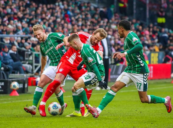 Germany Soccer Bundesliga 2025 2026, 22 Matchday SV Werder Bremen vs FC Bayern Munich Weserstadion Stadion Bremen Harry Kane FC Bayern Munich, 9 Romano Schmid SV Werder Bremen, 20 Marco Grüll Marco Gruell SV Werder Bremen, 17 Felix Agu SV Werder Bremen, 27 Bremen Copyright: xAymanxAlahmedx