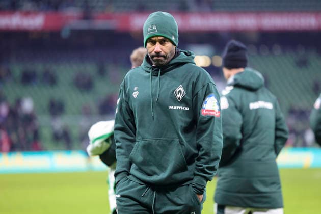 Trainer Daniel Thioune Werder Bremen looks dejected, Bundesliga, SV Werder Bremen v FC Bayern München, Weserstadion on February 14, 2026 in Bremen, Germany Photo by Marco Steinbrenner DeFodi Images Trainer Daniel Thioune Werder Bremen looks dejected, Bundesliga, SV Werder Bremen v FC Bayern München, Weserstadion, February 14, 2026 in Bremen, Germany Photo by Marco Steinbrenner DeFodi Images DFL regulations prohibit any use of photographs as image sequences and or quasi video