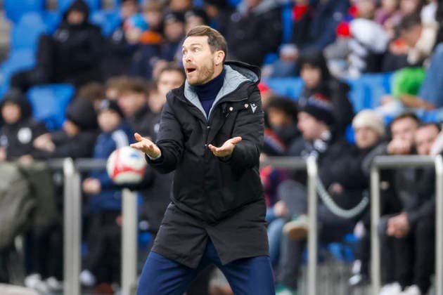 Stephan Lichtsteiner FC Basel, Coach , Switzerland, Football, Super League, 25 Matchday, 2025 2026, FC Basel vs FC Lugano, 15 02 2026, Basel Sankt Jakob Park Switzerland Copyright: xGrantxHubbsx