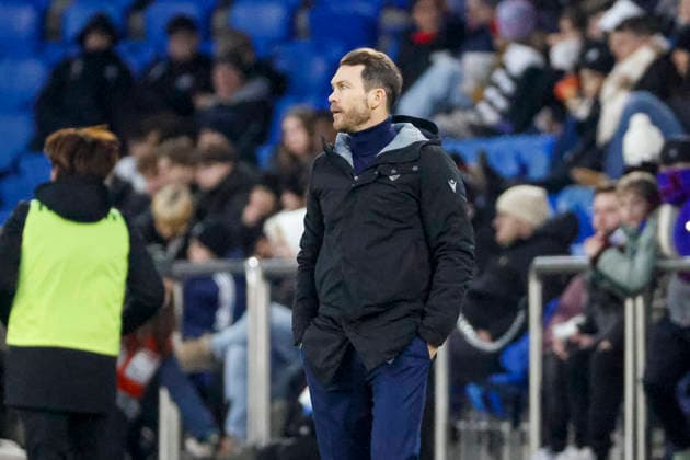 Stephan Lichtsteiner FC Basel, Coach , Switzerland, Football, Super League, 25 Matchday, 2025 2026, FC Basel vs FC Lugano, 15 02 2026, Basel Sankt Jakob Park Switzerland Copyright: xGrantxHubbsx
