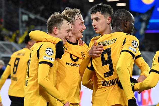 Maximilian Beier Borussia Dortmund goal celebration, celebrates after scoring his team™s second goal with teammates during the UEFA Champions League 2025 26, Play offs, first leg match between Borussia Dortmund and Atalanta Bergamo, BVB Stadion on February 17, 2026 in Dortmund, Germany, Germany Photo by Ralf Treese DeFodi Images Maximilian Beier Borussia Dortmund celebrates after scoring his team™s second goal with teammates during the UEFA Champions League 2025 26 League Knockout Play off First Leg match between Borussia Dortmund and Atalanta BC at BVB Stadion Dortmund on February 17, 2026 in Dortmund, Germany Photo by Ralf Treese DeFodi Images