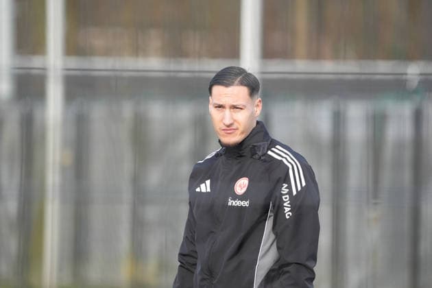 Younes Ebnoutalib Eintracht Frankfurt during build-up training Frankfurt 18 02 2026 Eintracht Frankfurt training, Deutsche Bank Park,
