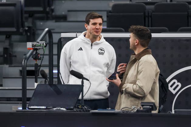 Pedro Calles Alba Berlin, Head Coach , GER, Alba Berlin, Training, Basketball, BBL Pokal, BMW TOP FOUR, Season 2025 2026, 20 02 2026, GER, Alba Berlin, Training, Basketball, BBL Pokal, BMW TOP FOUR, Season 2025 2026, 20 02 2026 Muenchen Copyright: xEibner-Pressefoto JennixMaulx EP_JML