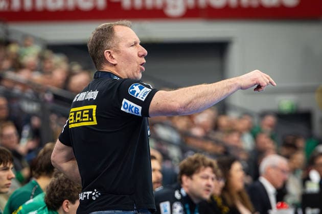 20 02 2026, xovx, Handball Daikin Handball Bundesliga, HSG Wetzlar SC DHfK Leipzig Coach Frank Carstens SC DHfK Leipzig Wetzlar Buderus Arena Hessen Germany EN