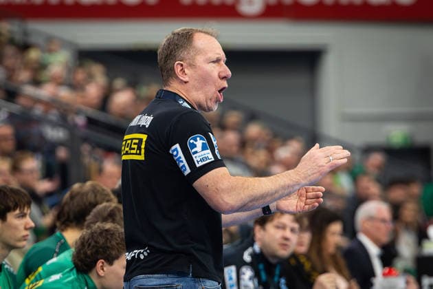 20 02 2026, xovx, Handball Daikin Handball Bundesliga, HSG Wetzlar SC DHfK Leipzig Coach Frank Carstens SC DHfK Leipzig Wetzlar Buderus Arena Hessen Germany EN