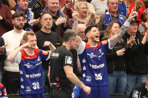 Freude freuen Jubel Jubel, Torjubel, jubelt über das Tor, celebrate the goal, celebration Spielerbank Balingen HBW Balingen Weilstetten VFL Luebeck Schwartau, Handball 2 Bundesliga, Matchday 20, Season 2025 2026, 20 02 26 HBW Balingen Weilstetten VFL Luebeck Schwartau, Handball 2 Bundesliga, Matchday 20, Season 2025 2026, 20 02 26 Balingen Copyright: xEibner-Pressefoto KirstenxThiemannx