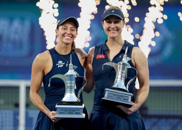 Winners Gabriela Dabrowski and Luisa Stefani with trophy, Trophae, Ladies Doubles, Women s Doubles, Award Ceremony, Presentation Dubai Duty Free Tennis Championships, Dubai, U A E Copyright: xJuergenxHasenkopfx