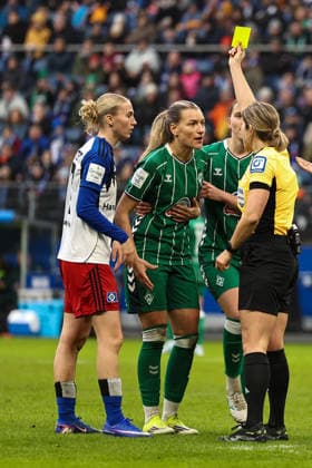 Germany Soccer, Google Pixel Womens Bundesliga 2025 26, 19 Matchday SV Werder Bremen vs Hamburger SV Volksparkstadion Hamburg Medina Desic SV Werder Bremen, 9 Facial expression, facial expression, emotions, Yellow card for Medina Desic Copyright: xSümeyyexAkcöltekinx