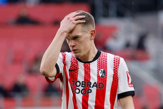 Matthias Ginter SC Freiburg, 28 , Germany, Soccer, 1 Bundesliga, Matchday 23, 2025 2026, SC Freiburg vs Borussia Mönchengladbach, 22 02 2026, Freiburg im Breisgau Europa Park Stadion Germany Copyright: xGrantxHubbsx