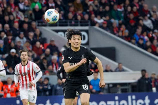 Shuto Machino Borussia Mönchengladbach, 18 on the ball , Germany, Soccer, 1 Bundesliga, Matchday 23, 2025 2026, SC Freiburg vs Borussia Mönchengladbach, 22 02 2026, Freiburg im Breisgau Europa Park Stadion Germany Copyright: xGrantxHubbsx