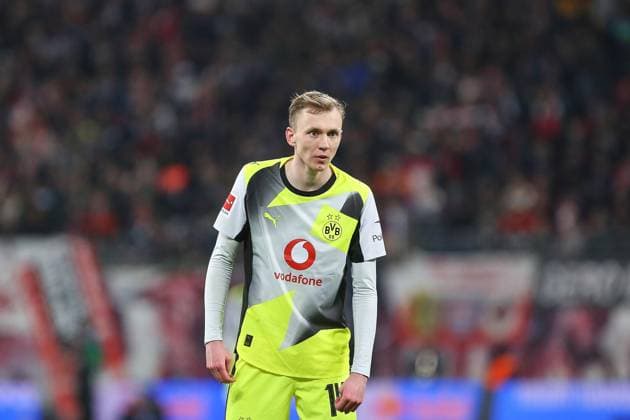 Leipzig, Saxony, Germany, 21 02 2026 Red Bull Arena 23 Matchday, Season 2025 26, 1 Soccer Bundesliga RB Leipzig Borussia Dortmund Maximilian Beier 14, BVB Copyright: xdtsxNachrichtenagenturx dts_107992