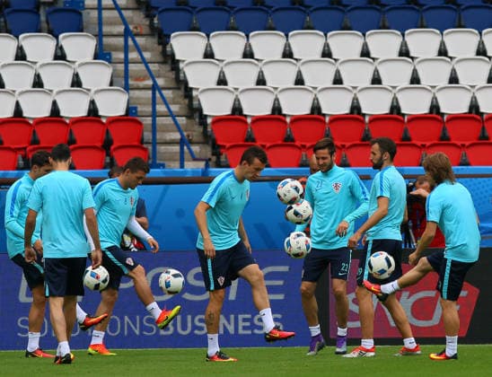 Croatian National Football Team training session in France PARIS, FRANCE - JUNE 11: Players of Croatian national football team attend a training session ahead of their first match with Turkey during EURO 2016 at the Parc des Princes stadium in Paris, France on June 11, 2016. France World. Editorial use only. Please get in touch for any other usage. Copyright: x2025xAnadoluxEvrenxAtalayx