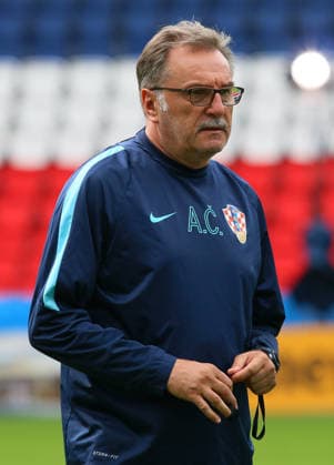 Croatian National Football Team training session in France PARIS, FRANCE - JUNE 11: Head coach Ante Cacic of Croatian national football team attends a training session ahead of their first match with Turkey during EURO 2016 at the Parc des Princes stadium in Paris, France on June 11, 2016. France World. Editorial use only. Please get in touch for any other usage. Copyright: x2025xAnadoluxEvrenxAtalayx