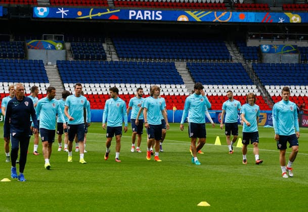 Croatian National Football Team training session in France PARIS, FRANCE - JUNE 11: Players of Croatian national football team attend a training session ahead of their first match with Turkey during EURO 2016 at the Parc des Princes stadium in Paris, France on June 11, 2016. France World. Editorial use only. Please get in touch for any other usage. Copyright: x2025xAnadoluxEvrenxAtalayx