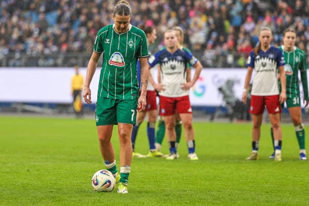 Germany Soccer, Google Pixel Womens Bundesliga 2025 26, 19 Matchday SV Werder Bremen vs Hamburger SV Volksparkstadion Hamburg Larissa Mühlhaus SV Werder Bremen, 7 Facial expression, facial expression, emotion Copyright: xSümeyyexAkcöltekinx