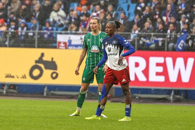 Germany Soccer, Google Pixel Womens Bundesliga 2025 26, 19 Matchday SV Werder Bremen vs Hamburger SV Volksparkstadion Hamburg Medina Desic SV Werder Bremen, 9 Facial expression, emotion and Magou Doucoure Hamburger SV, 2 Copyright: xSümeyyexAkcöltekinx