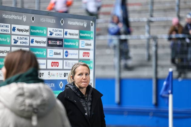 Germany Soccer, Google Pixel Womens Bundesliga 2025 26, 19 Matchday SV Werder Bremen vs Hamburger SV Volksparkstadion Hamburg Friederike Kromp SV Werder Bremen, Head Coach Facial expression, facial expression, emotion, Interview before the game Copyright: xSümeyyexAkcöltekinx