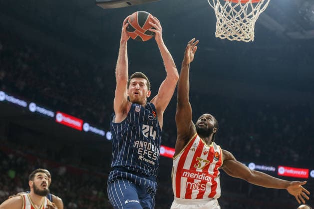Crvena Zvezda v Anadolu Efes - Euroleague BELGRADE, SERBIA - FEBRUARY 25: Players in action during Euroleague basketball match between Crvena Zvezda and Anadolu Efes in Belgrade, Serbia on February 25, 2026. Filip Stevanovic Anadolu Belgrade Serbia. Editorial use only. Please get in touch for any other usage. Copyright: x2026xAnadoluxFilipxStevanovicx