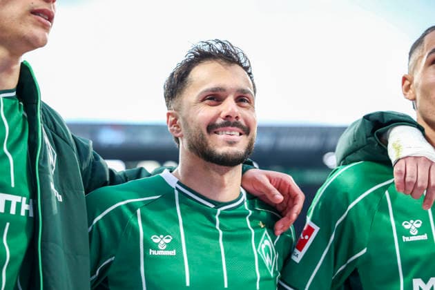 Germany Soccer Bundesliga 2025 2026, 24 Matchday SV Werder Bremen vs 1 FC Heidenheim 1846 Weserstadion Stadion Bremen Gesture, Gesture, Emotion Leonardo Bittencourt SV Werder Bremen, 10 Joy, Emotions, Cheering Bremen Copyright: xAymanxAlahmedx
