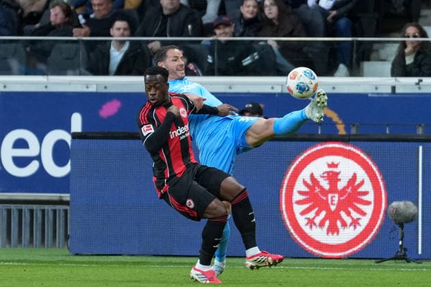 Christian Günter Christian Guenter SC Freiburg, 30 on the ball , Germany, Soccer, 1 Bundesliga, 24 Matchday, 2025 2026, Eintracht Frankfurt vs SC Freiburg, 01 03 2026, Deutsche Bank Park, Frankfurt, Germany DFL REGULATIONS PROHIBIT ANY USE OF PHOTOGRAPHS AS IMAGE SEQUENCES AND OR QUASI VIDEO Frankfurt Deutsche Bank Park Hessen Germany Copyright: xArnexAmbergx