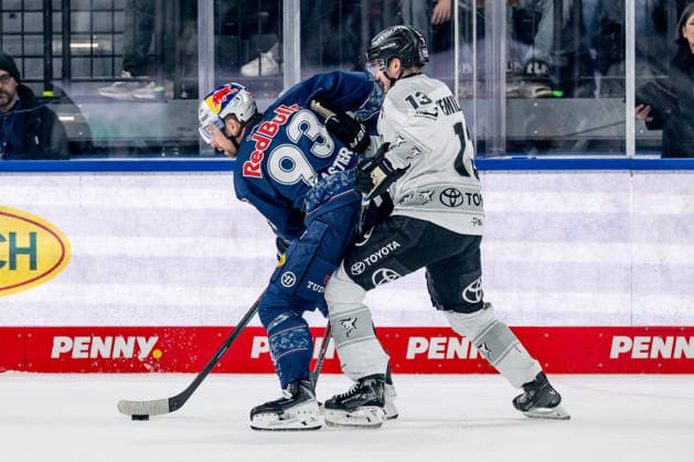 Fight for the puck duel between Maximilian Kastner EHC Red Bull Muenchen, 93 and Valtteri Kemilaeinen Koelner Haie, 13 GER, EHC Red Bull Muenchen vs Koelner Haie, Ice Hockey, DEL, Matchday 47, Season 2025 2026, 01 03 2026 GER, EHC Red Bull Muenchen vs Koelner Haie, Ice Hockey, DEL, Matchday 47, Season 2025 2026, 01 03 2026 Muenchen Copyright: xEibner-Pressefoto HeikexFeinerx EP_HFR