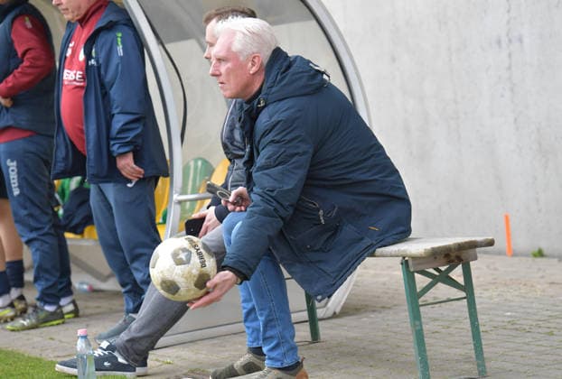 28 02 2026, GER, Soccer, Regionalliga West, Season 2025 2026, 24 Matchday, Häcker Wiehenstadion, Rödinghausen SV Rödinghausen FC Gütersloh 0 1 Rob Reekers Sporting Director FC Gütersloh , Action, Single image, Landscape, Facial expression, Gestures