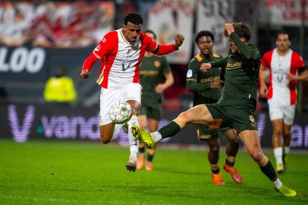 EMMEN , 02 03-2026 , Stadium Oude Meerdijk , season 2025 2026 , Dutch Keuken Kampioen Divisie football , match between FC Emmen and Jong FC Utrecht , picture shows FC Emmen player Filimon Gerezgiher FC Utrecht player Markus Jensen Emmen - Jong Utrecht  x202038887x Copyright: