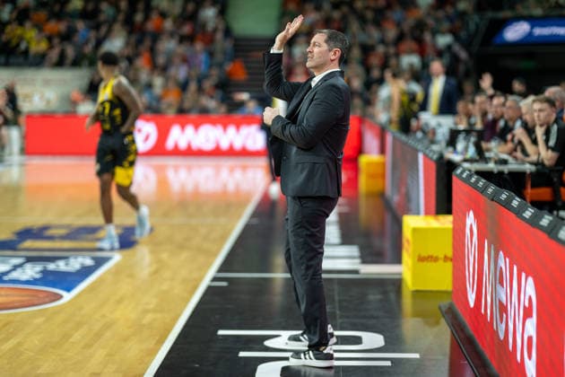 Ty Harrelson ratiopharm ulm, Head Coach , GER, ratiopharm Ulm vs MHP Riesen Ludwigsburg, Basketball Bundesliga, easycredit BBL, 22 Matchday, Season 2025 2026, 06 03 2026, GER, ratiopharm Ulm vs MHP Riesen Ludwigsburg, Basketball Bundesliga, easycredit BBL, 22 Matchday, Season 2025 2026, 06 03 2026 New Ulm Copyright: xEibner-Pressefoto SaschaxWaltherx EP_EER