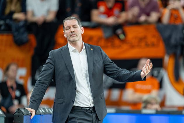 Ty Harrelson ratiopharm ulm, Head Coach , GER, ratiopharm Ulm vs MHP Riesen Ludwigsburg, Basketball Bundesliga, easycredit BBL, 22 Matchday, Season 2025 2026, 06 03 2026, GER, ratiopharm Ulm vs MHP Riesen Ludwigsburg, Basketball Bundesliga, easycredit BBL, 22 Matchday, Season 2025 2026, 06 03 2026 New Ulm Copyright: xEibner-Pressefoto SaschaxWaltherx EP_EER