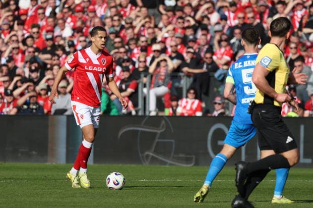 23 Nyamekye Awortwie Grant Energie Cottbus Football 3 Liga 2025 2026 FC Energie Cottbus FC Hansa Rostock