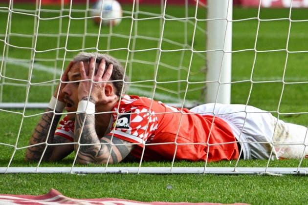 07 03 2026, xsltx, Soccer 1 Bundesliga, FSV Mainz 05 VfB Stuttgart v l Philipp Tietz FSV Mainz 05 Disappointed, sad, frustrated DFL DFB REGULATIONS PROHIBIT ANY USE OF PHOTOGRAPHS as IMAGE SEQUENCES and or QUASI VIDEO Mainz