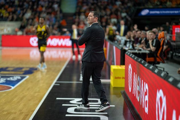 Ty Harrelson ratiopharm ulm, Head Coach , GER, ratiopharm Ulm vs MHP Riesen Ludwigsburg, Basketball Bundesliga, easycredit BBL, 22 Matchday, Season 2025 2026, 06 03 2026, GER, ratiopharm Ulm vs MHP Riesen Ludwigsburg, Basketball Bundesliga, easycredit BBL, 22 Matchday, Season 2025 2026, 06 03 2026 New Ulm Copyright: xEibner-Pressefoto SaschaxWaltherx EP_EER