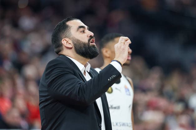 Ramon Diaz Sanchez Basketball Loewen Braunschweig, Head Coach gestures, GER, FC Bayern Basketball vs Basketball Loewen Braunschweig, Basketball, easycredit Basketball Bundesliga, 25 Matchday, Season 2025 2026, 10 03 2026, GER, FC Bayern Basketball vs Basketball Loewen Braunschweig, Basketball, easycredit Basketball Bundesliga, 25 Matchday, Season 2025 2026, 10 03 2026 Munich Copyright: xEibner-Pressefoto JennixMaulx EP_JML