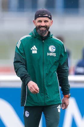11 03 2026 Soccer training of FC Schalke 04 coach Miron Muslic FC Schalke 04 laughs Gelsenkirchen training ground FC Schalke 04 NRW Germany xRHR PHOTO YYx Copyright: RHR-FOTOx RHR-FOTO YY