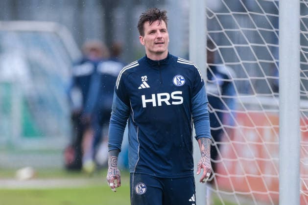11 03 2026 Soccer training of FC Schalke 04 Goalkeeper Kevin Müller FC Schalke 04 Gelsenkirchen Training ground FC Schalke 04 NRW Germany xRHR PHOTO YYx Copyright: RHR-FOTOx RHR-FOTO YY