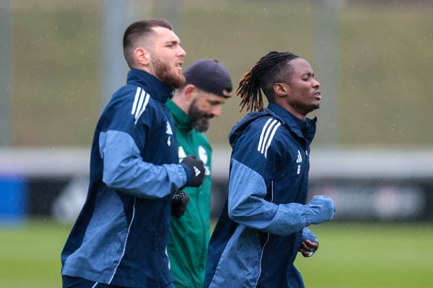 11 03 2026 Soccer training of FC Schalke 04 f l Hasan Kurucay FC Schalke 04 , coach Miron Muslic FC Schalke 04 , Moussa Ndiaye FC Schalke 04 Gelsenkirchen training ground FC Schalke 04 NRW Germany xRHR PHOTO YYx Copyright: RHR-FOTOx RHR-FOTO YY