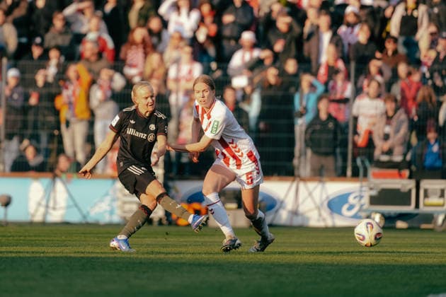 15.03.26, Women, Football, Google Pixel Frauen Bundesliga, Season 2025 2026, 1.FC Köln vs. FC Bayern München, Matchday 20 Magdalena Eriksson ( 5 - FC Bayern München) shot for the goal for the 0:2 Cologne Franz-Kremer-Stadium NRW Deutschland