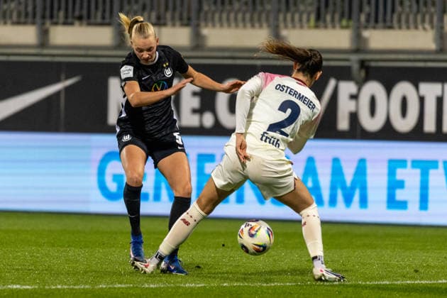 Germany, Google Pixel Womens Bundesliga, Season 2025 2026, Matchday 20, AOK Stadion, VfL Wolfsburg vs Bayer 04 Leverkusen, Peddemors Ella VfL Wolfsburg, 5 in duel against Ostermeier Selina Bayer 04 Leverkusen, 2 Copyright: xMichellexLukax