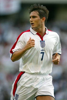 England V Slovakia, UEFA European Championships Qualifying Match Frank Lampard of England running during the UEFA European Championships Qualifying Match match between England and Slovakia at Riverside Stadium on June 11, 2003 in Middlesbrough, England. Middlesbrough Riverside Stadium England United Kingdom Copyright: xAllstarxPicturexLibraryxLtdx