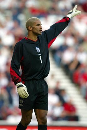 England V Slovakia, UEFA European Championships Qualifying Match David James of England pointing during the UEFA European Championships Qualifying Match match between England and Slovakia at Riverside Stadium on June 11, 2003 in Middlesbrough, England. Middlesbrough Riverside Stadium England United Kingdom Copyright: xAllstarxPicturexLibraryxLtdx