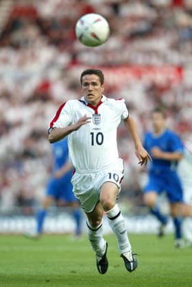 England V Slovakia, UEFA European Championships Qualifying Match Michael Owen of England on the ball during the UEFA European Championships Qualifying Match match between England and Slovakia at Riverside Stadium on June 11, 2003 in Middlesbrough, England. Middlesbrough Riverside Stadium England United Kingdom Copyright: xAllstarxPicturexLibraryxLtdx