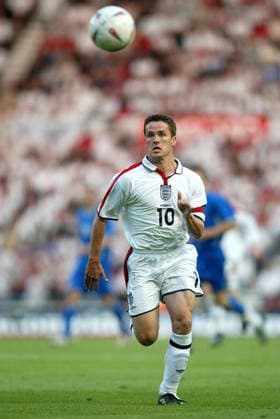 England V Slovakia, UEFA European Championships Qualifying Match Michael Owen of England on the ball during the UEFA European Championships Qualifying Match match between England and Slovakia at Riverside Stadium on June 11, 2003 in Middlesbrough, England. Middlesbrough Riverside Stadium England United Kingdom Copyright: xAllstarxPicturexLibraryxLtdx