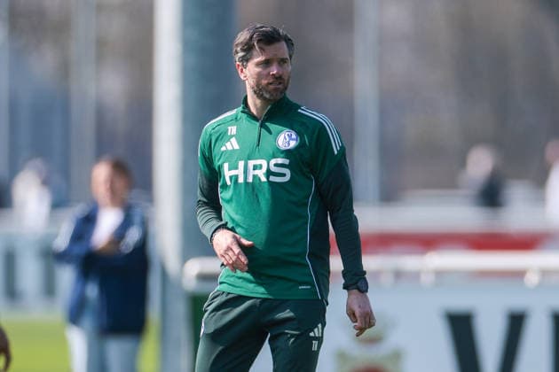 19 03 2026, Football, Training of FC Schalke 04 Co Coach Tim Hoogland FC Schalke 04 Gelsenkirchen Training ground FC Schalke 04 NRW Germany xRHR PHOTO YYx Copyright: RHR-FOTOx RHR-FOTO YY