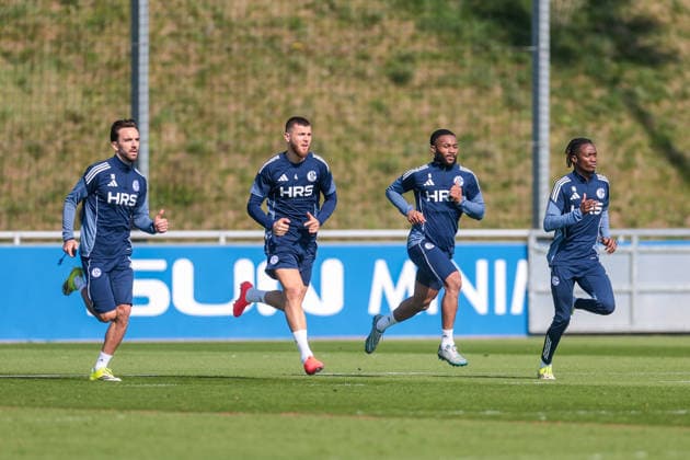 19 03 2026, Football, Training of FC Schalke 04 f l Kenan Karaman FC Schalke 04 , Hasan Kurucay FC Schalke 04 , Moussa Sylla FC Schalke 04 , Moussa Ndiaye FC Schalke 04 Gelsenkirchen Training ground FC Schalke 04 NRW Germany xRHR PHOTO YYx Copyright: RHR-FOTOx RHR-FOTO YY